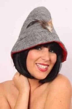 Bayern Hoed Grijs/rood + Veer